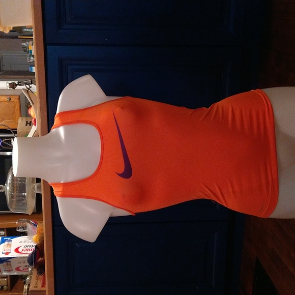 Free add on item Size Xs Nike orange racer back tank top - Picture 2 of 14